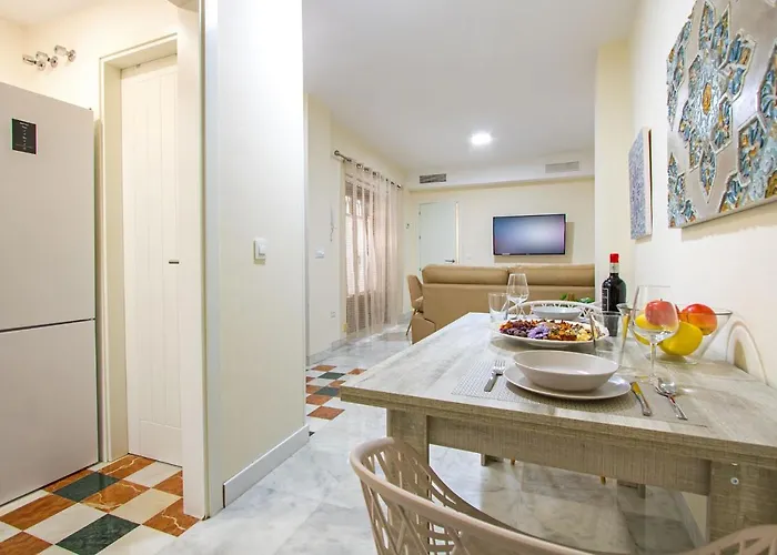 Charming Corners Romero Apartment